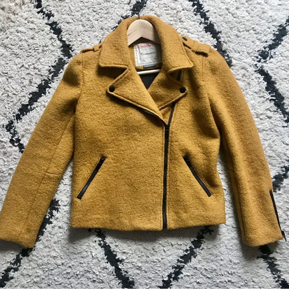 Wool blend moto jacket in mustard yellow color. EUC, worn once. Size small.